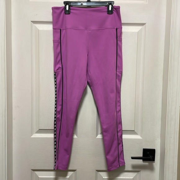 ZYIA |Active |Bright Lilac|Piping |Pocket Light n Tight|Crop |Legging |Size 8-10 - Picture 2 of 16